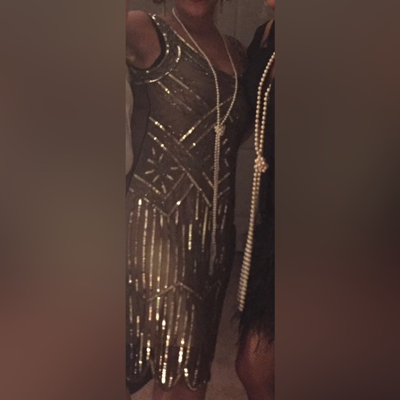 Flapper Costume - Picture 6 of 12